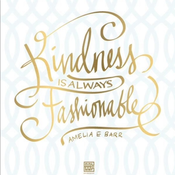 🌺Welcome To My Closet🌺 - Picture 6 of 12